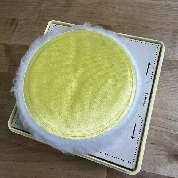 Jean Nate Perfumed Bath Powder Sealed 6 oz w Puff Square‎ NOS New Old Stock - Picture 3 of 9